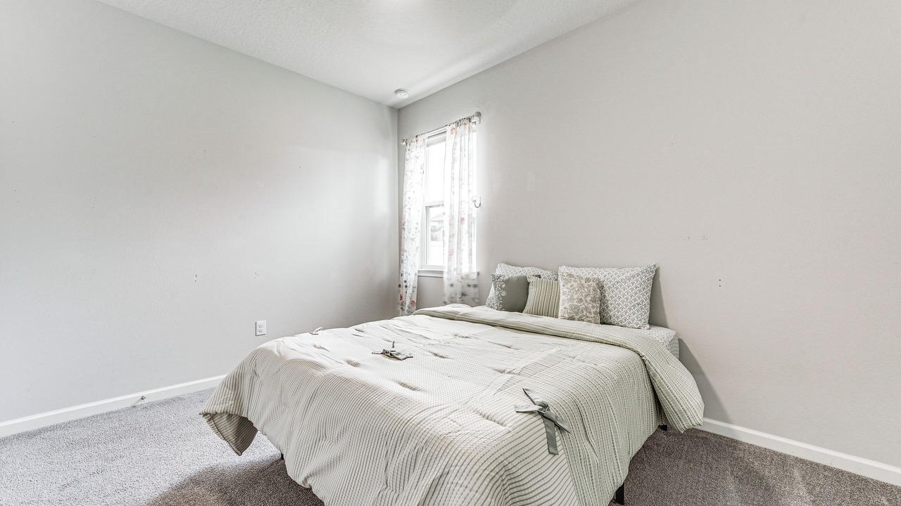 Photo of Bedroom in Valrico