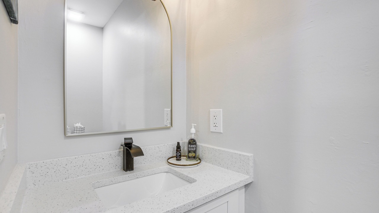 Photo of Bathroom in Trafalgar