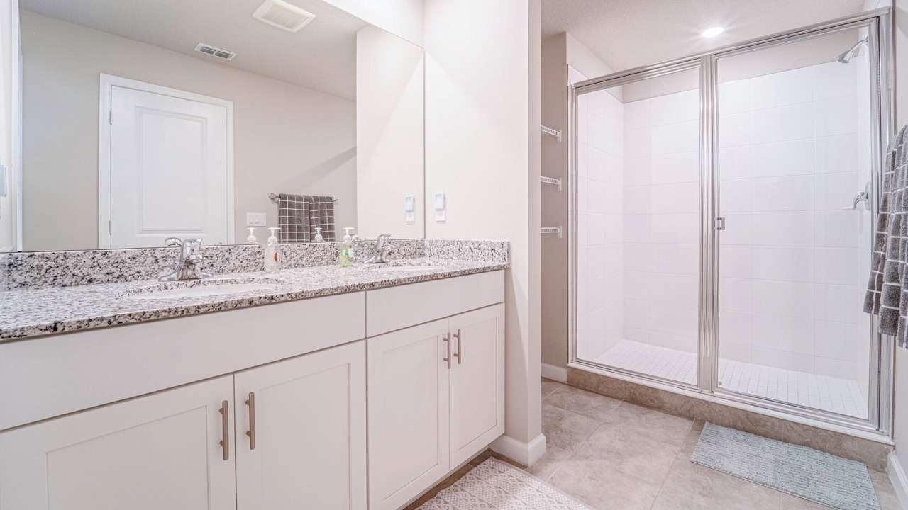 Photo of Bathroom in Jensen Beach