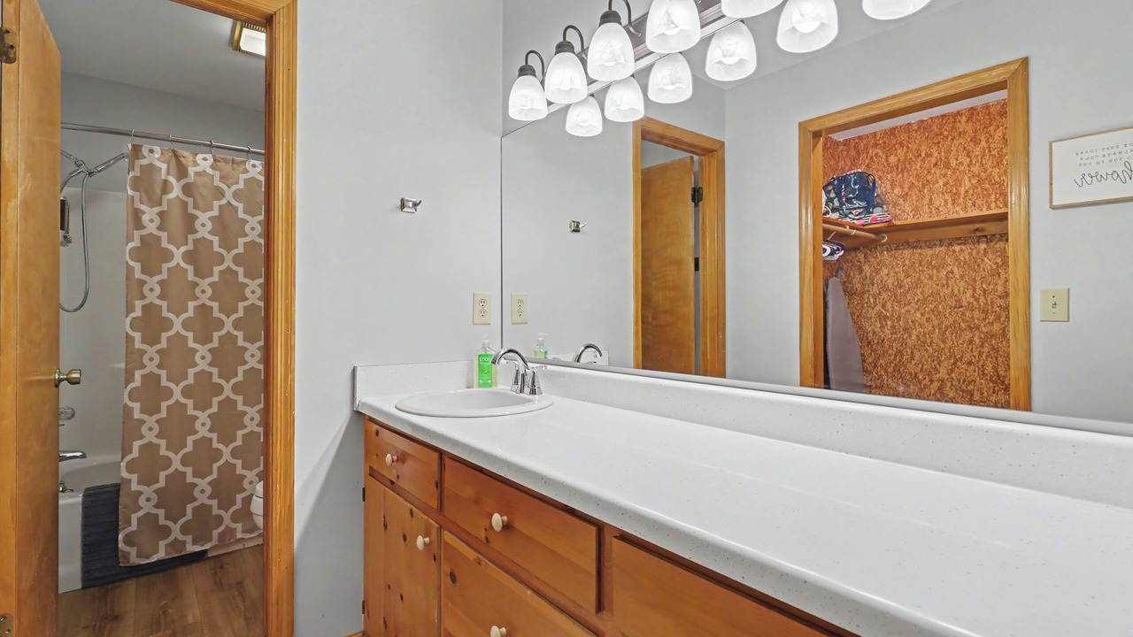 Photo of Bathroom in Hiawassee