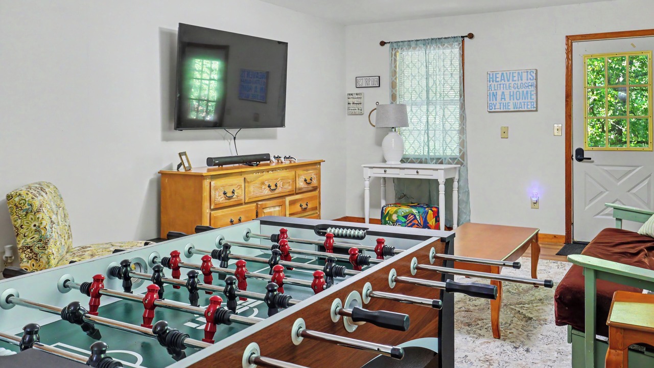 Photo of Bedroom in Hiawassee