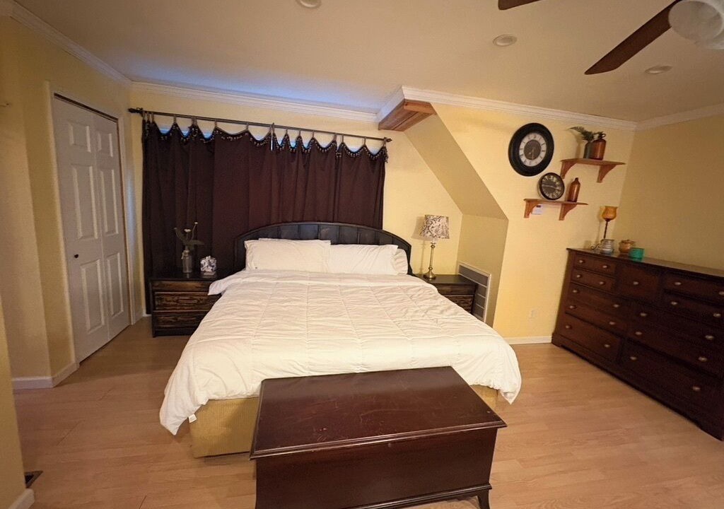 Photo of Bedroom in Ether