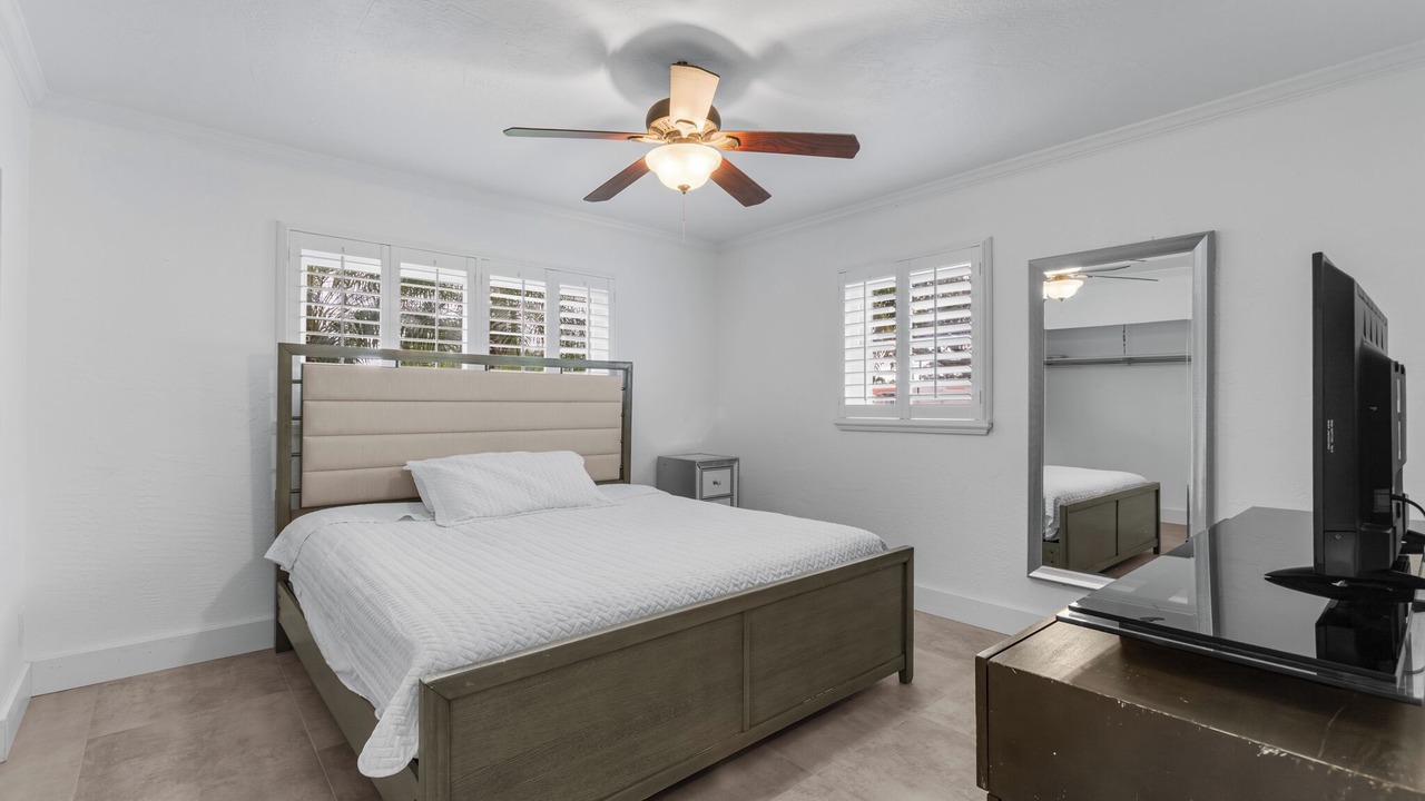 Photo of Bedroom in Shore Acres