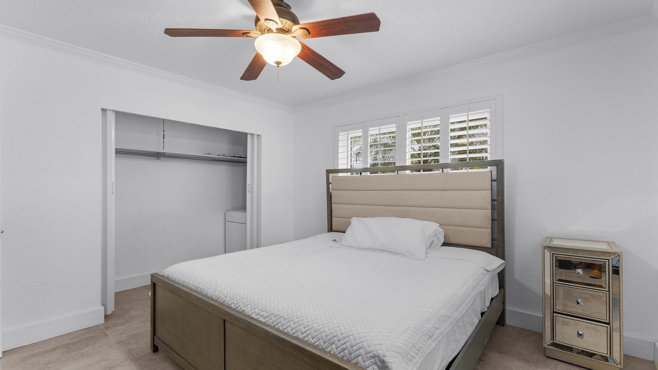 Photo of Bedroom in Shore Acres
