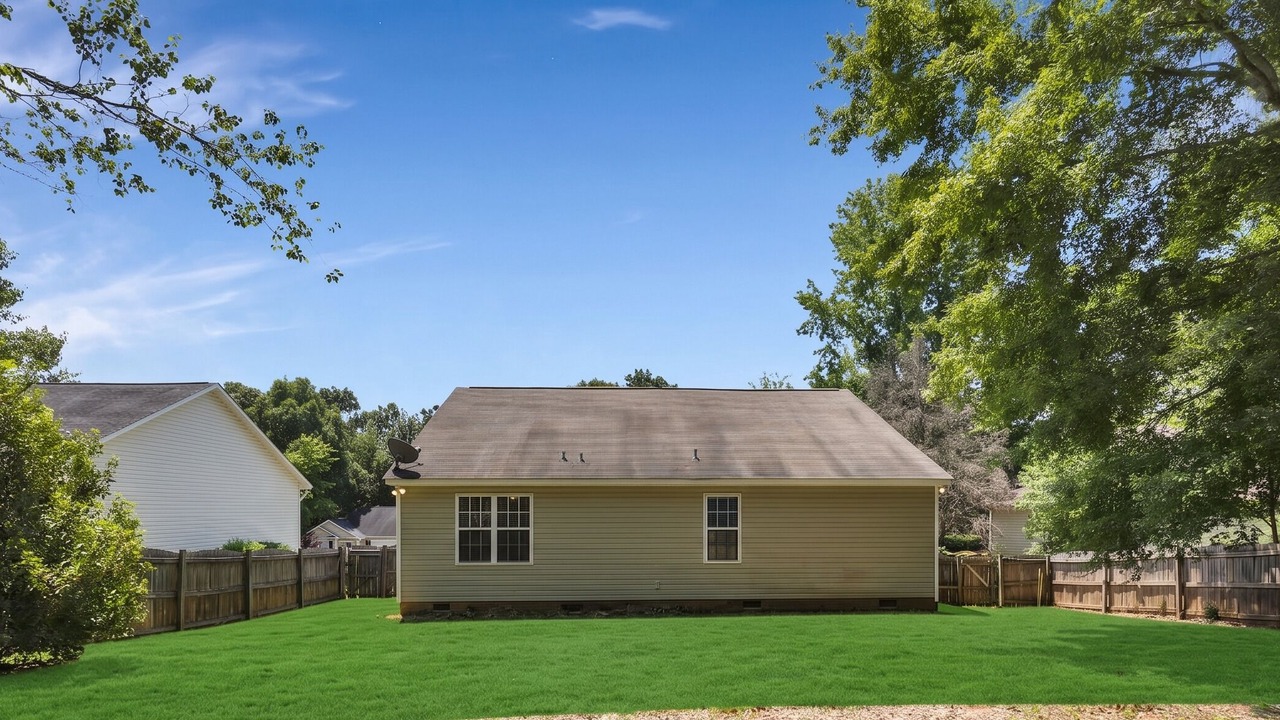 Photo of Outdoor in Chapin