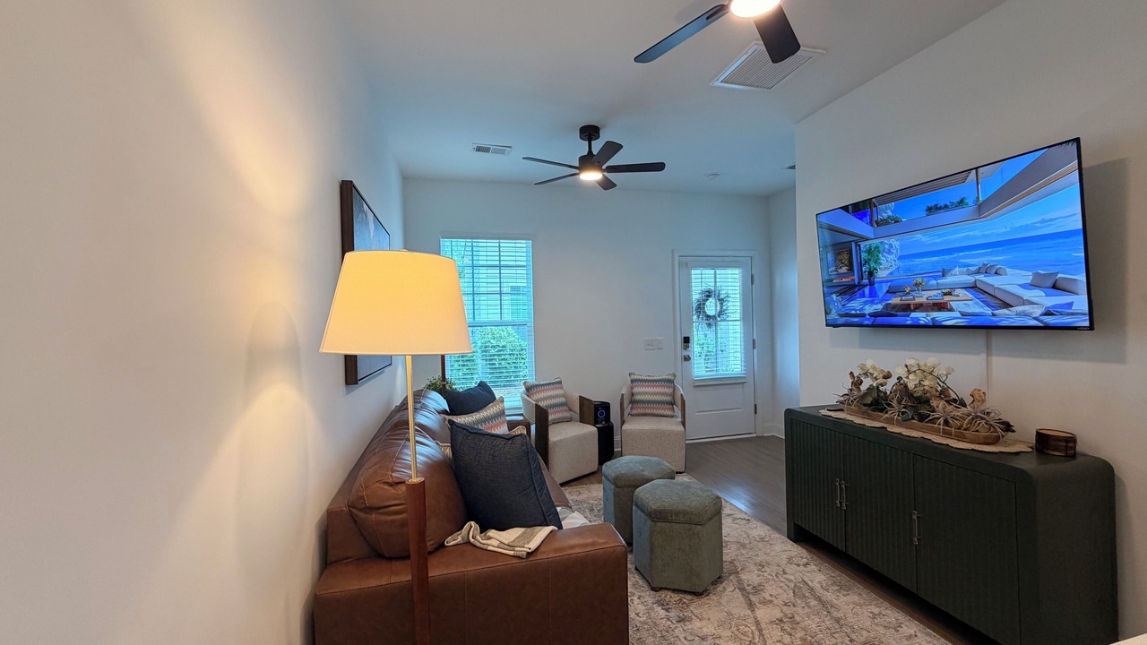 Photo of Livingroom in Goose Creek