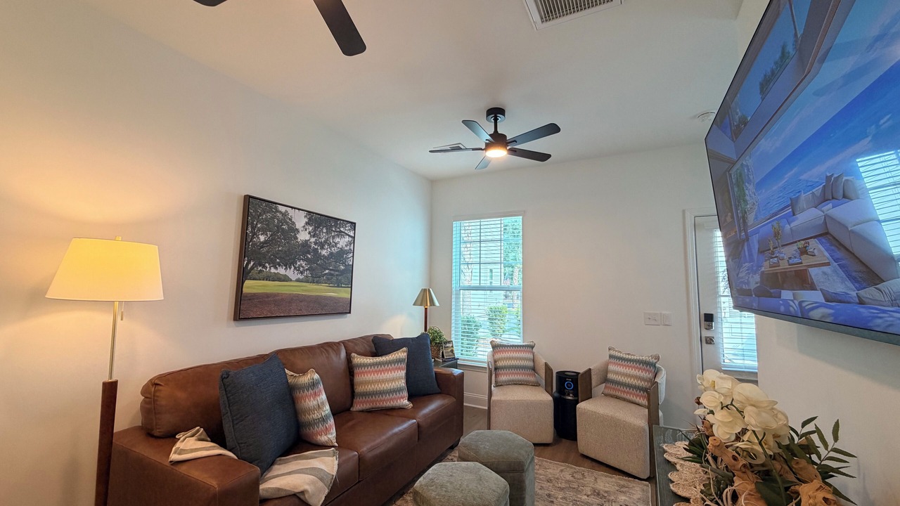 Photo of Livingroom in Goose Creek