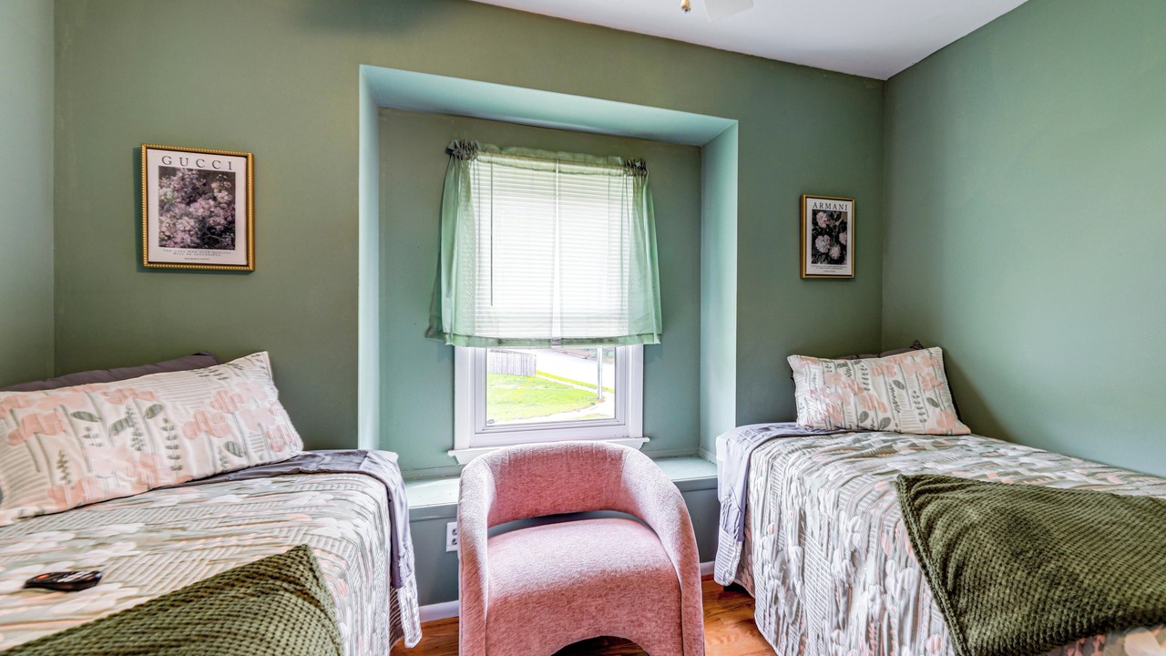 Photo of Bedroom in Piney Green