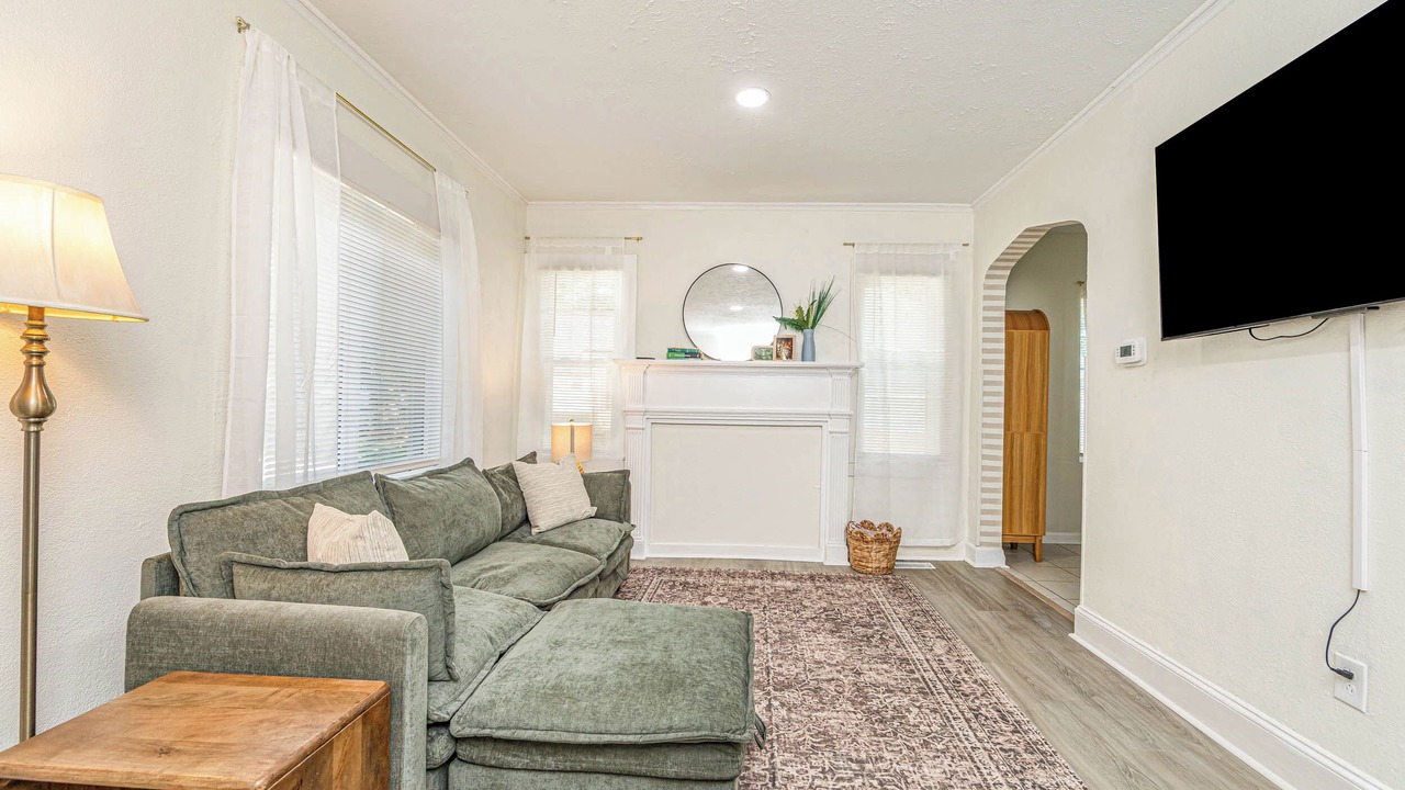 Photo of Livingroom in Terry Sanford