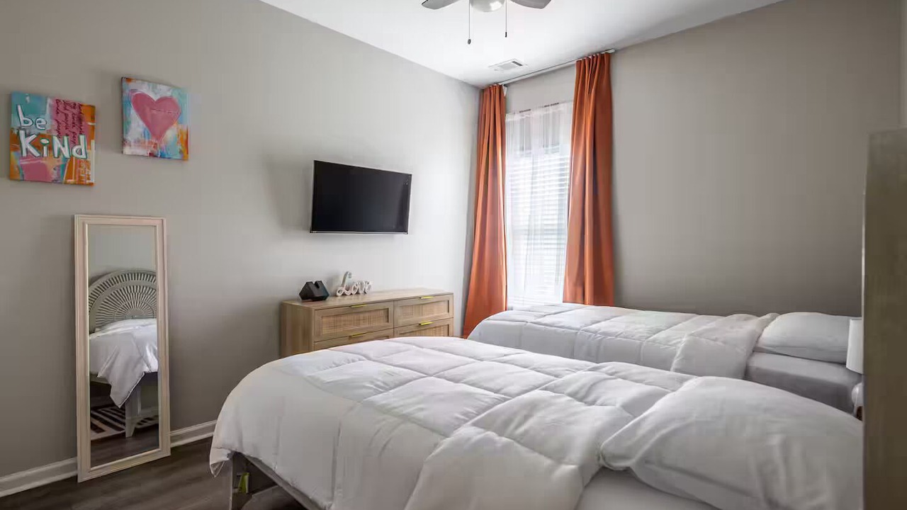 Photo of Bedroom in Dacula