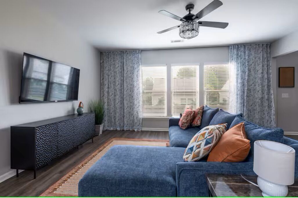 Photo of Livingroom in Dacula