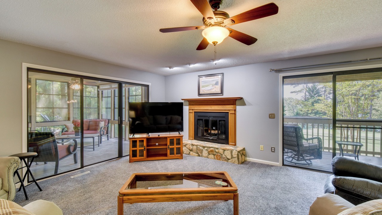 Photo of Livingroom in Salem