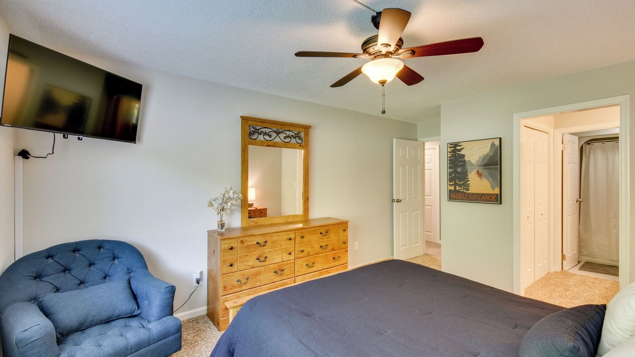 Photo of Bedroom in Salem