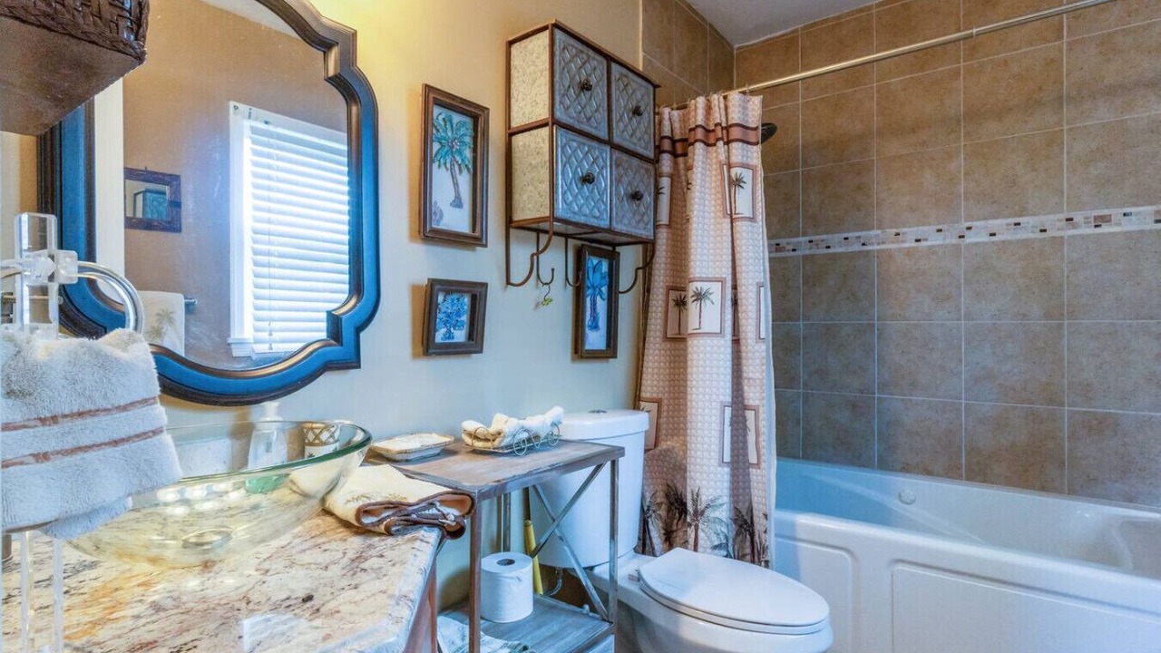 Photo of Bathroom in Ambersand Beach