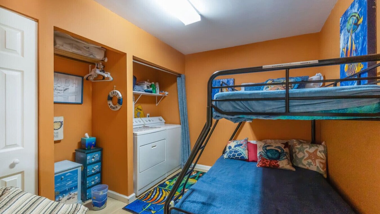 Photo of Bedroom in Ambersand Beach