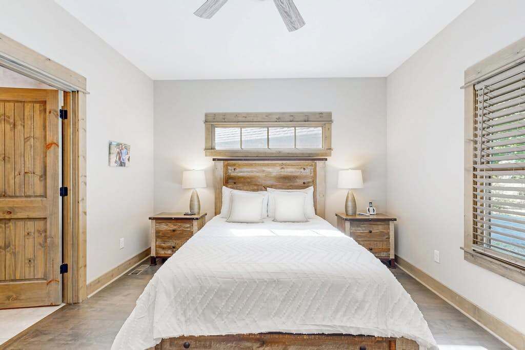 Photo of Bedroom in Pisgah Forest