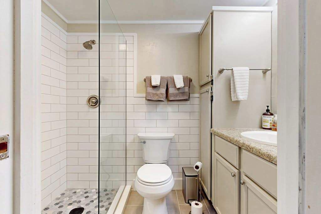 Photo of Bathroom in Sapphire