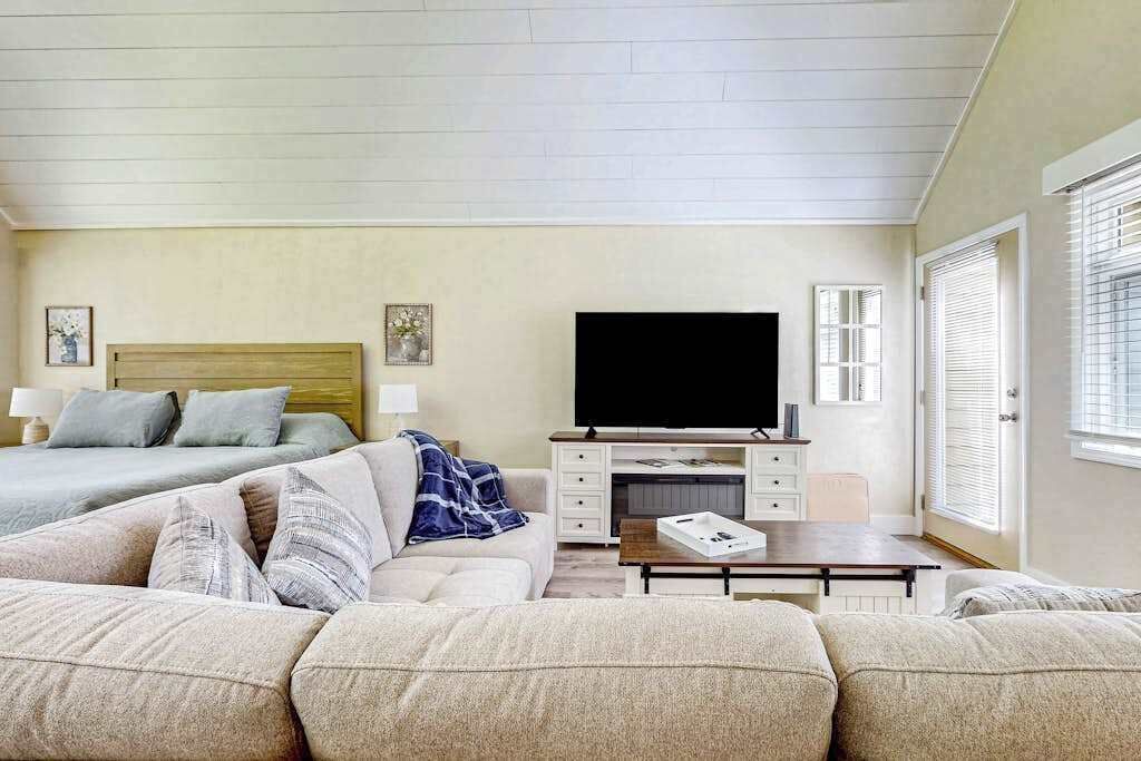 Photo of Livingroom in Sapphire