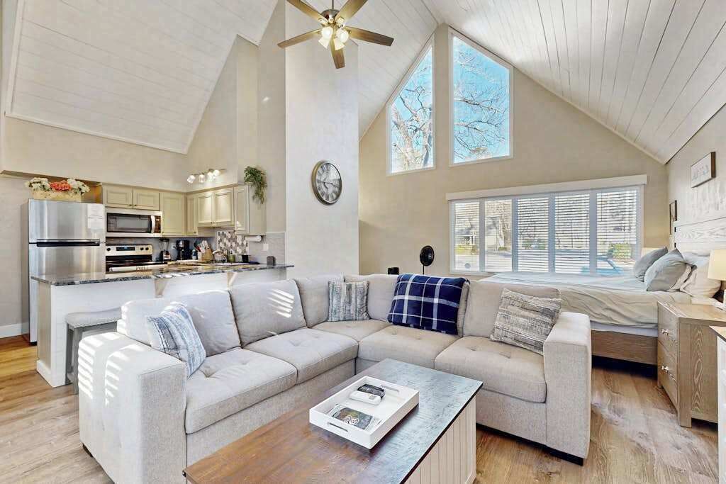 Photo of Livingroom in Sapphire