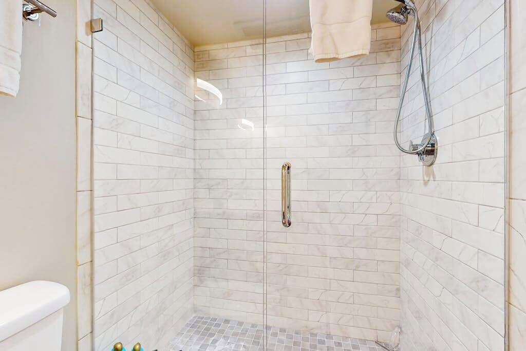 Photo of Bathroom in Sapphire