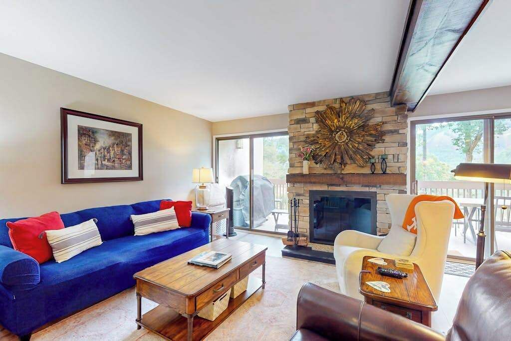 Photo of Livingroom in Sapphire