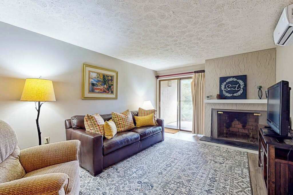 Photo of Livingroom in Sapphire