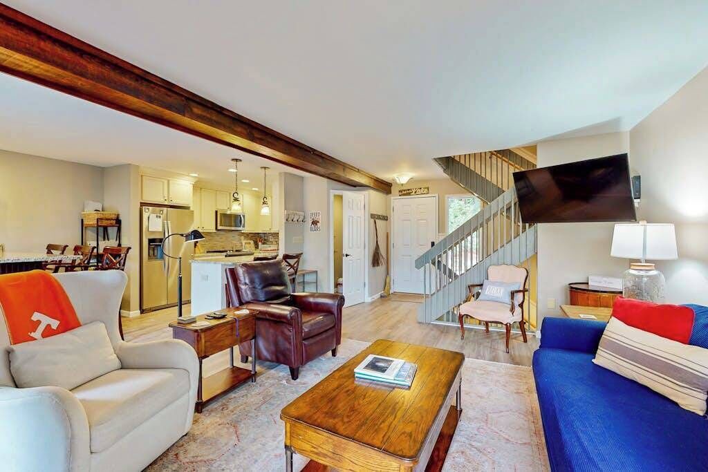 Photo of Livingroom in Sapphire