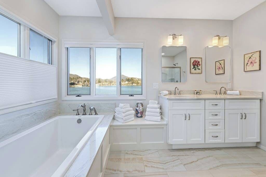 Photo of Bathroom in Lake Junaluska