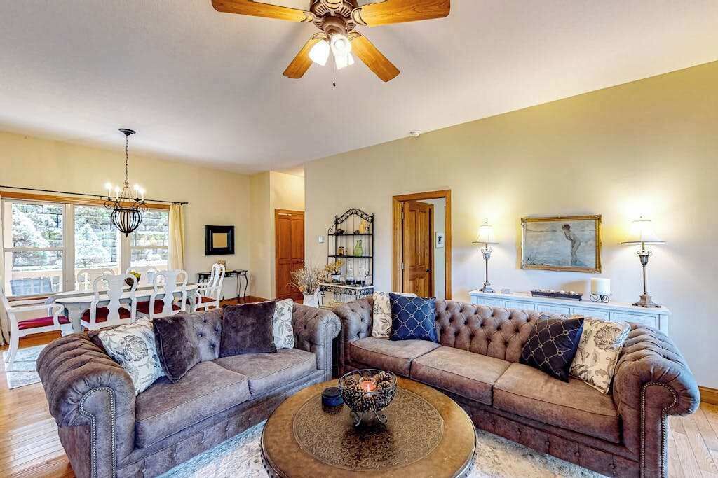 Photo of Livingroom in Whittier