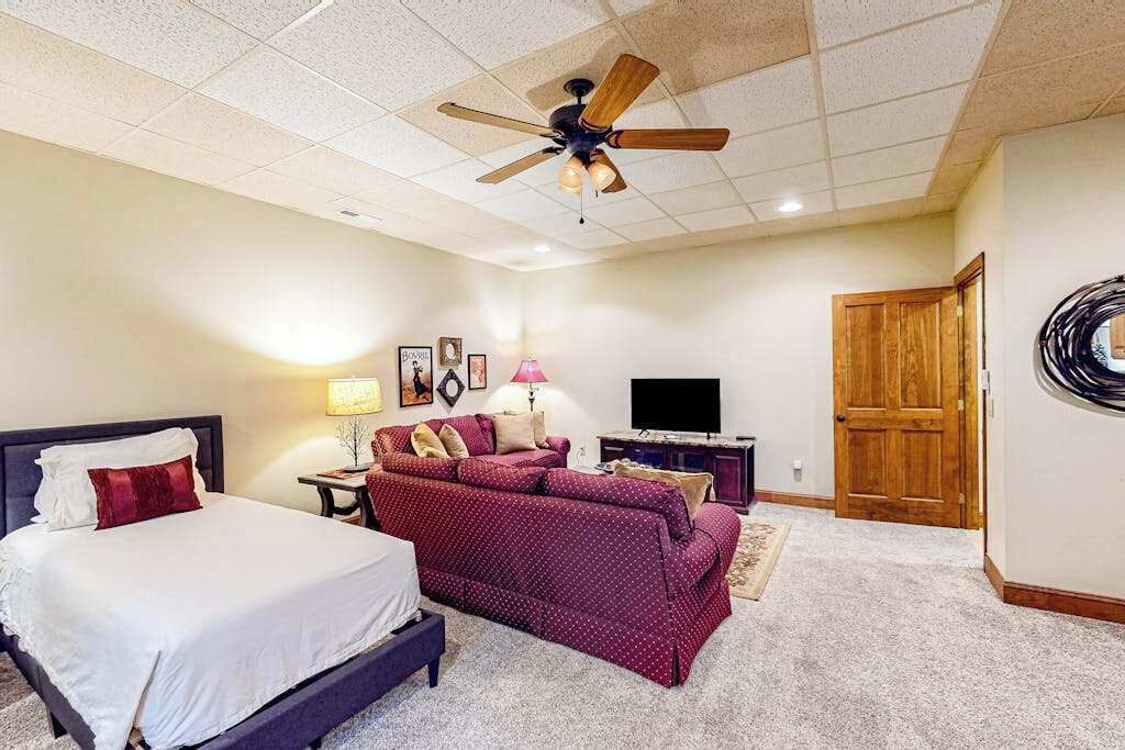 Photo of Livingroom in Whittier