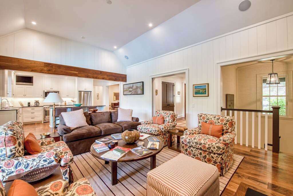 Photo of Livingroom in Lake Toxaway