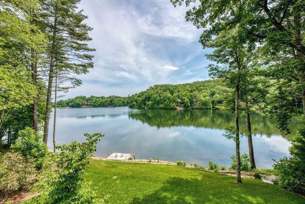 Photo of Others in Lake Toxaway