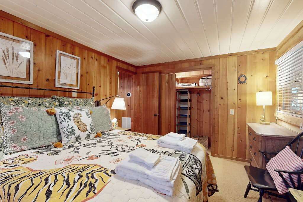 Photo of Bedroom in Lake Toxaway