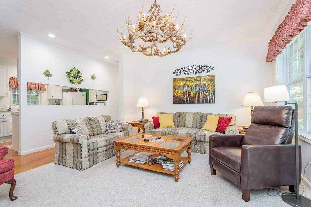 Photo of Livingroom in Sapphire
