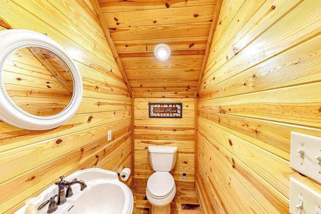 Photo of Bathroom in Tuckasegee
