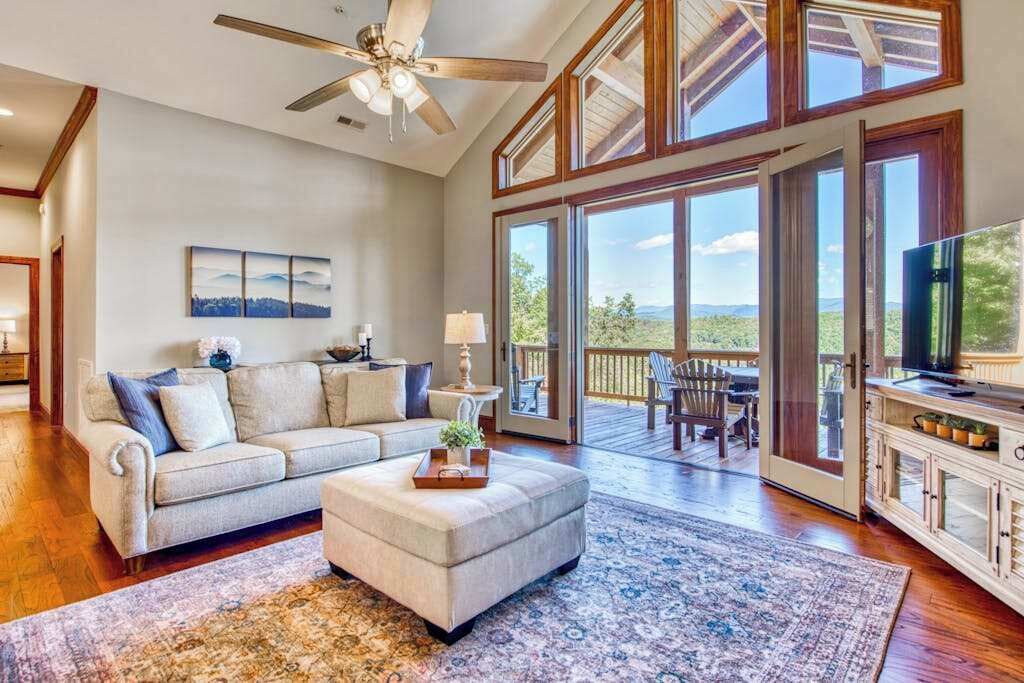 Photo of Livingroom in Whittier