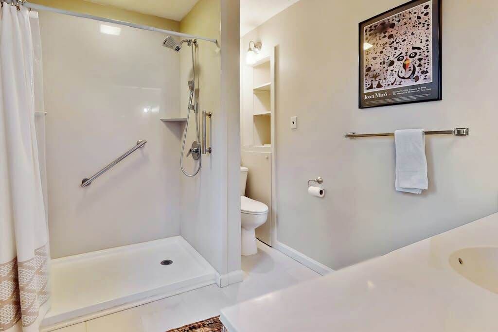Photo of Bathroom in Brevard