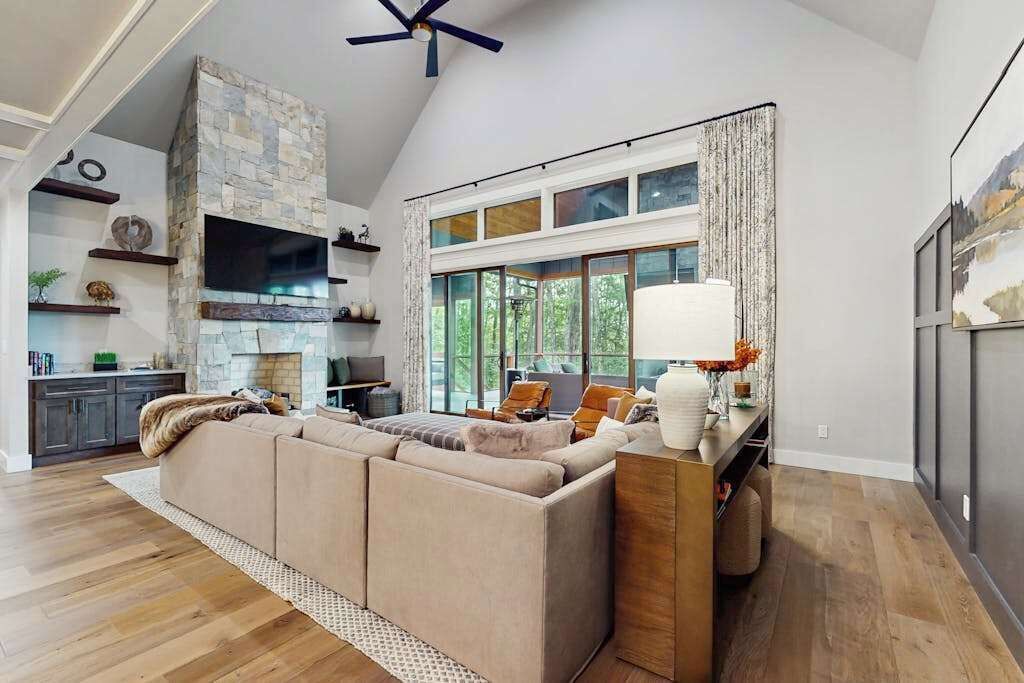 Photo of Livingroom in Cashiers