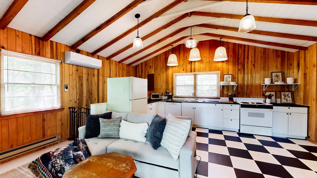 Photo of Livingroom in Topton