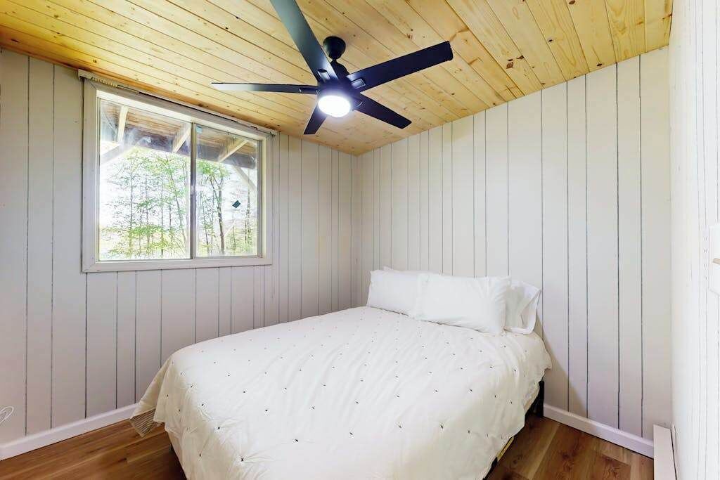 Photo of Bedroom in Topton