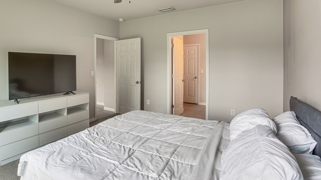 Photo of Bedroom in Deep Creek