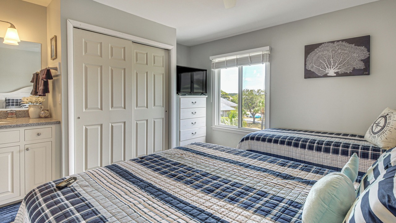 Photo of Bedroom in Oceanmarsh Subdivision
