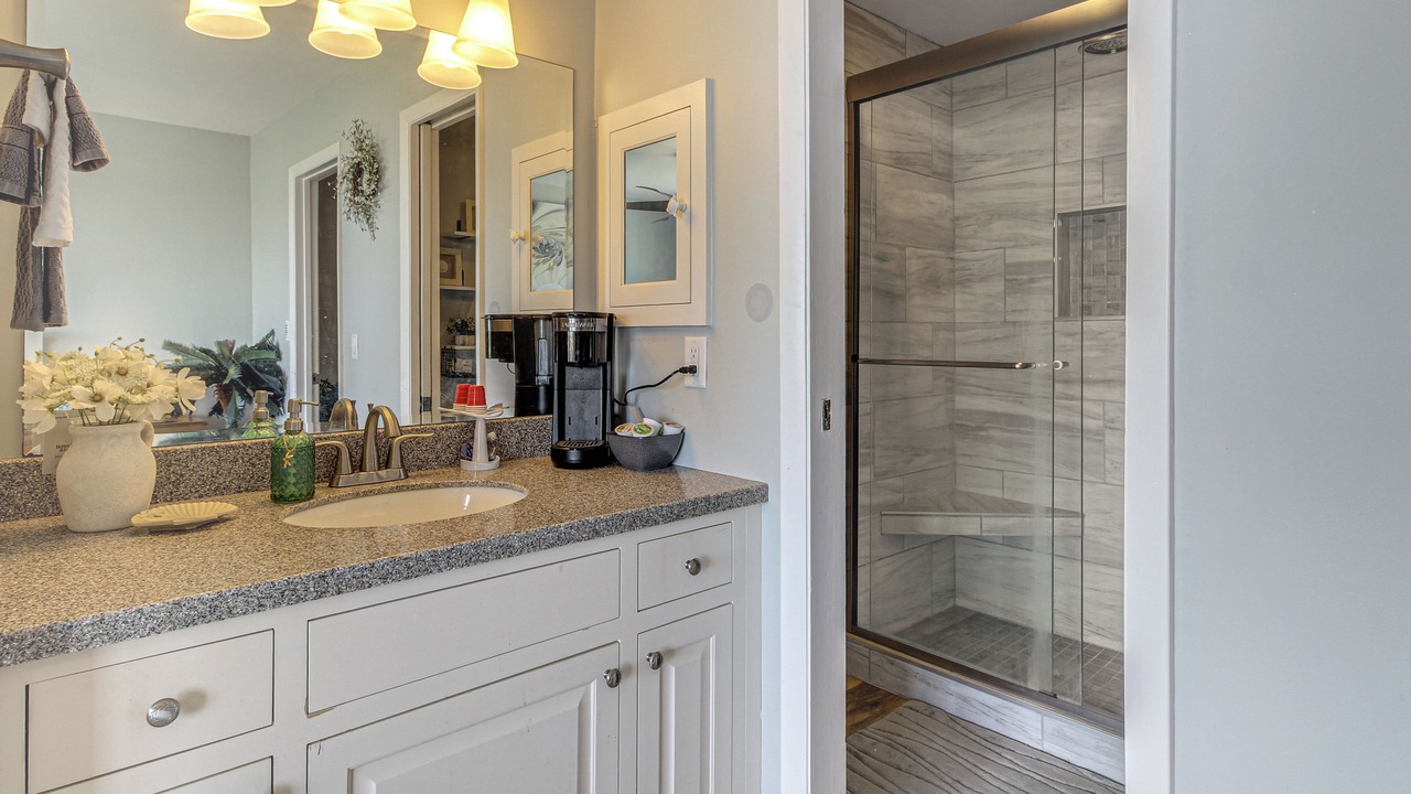 Photo of Bathroom in Oceanmarsh Subdivision