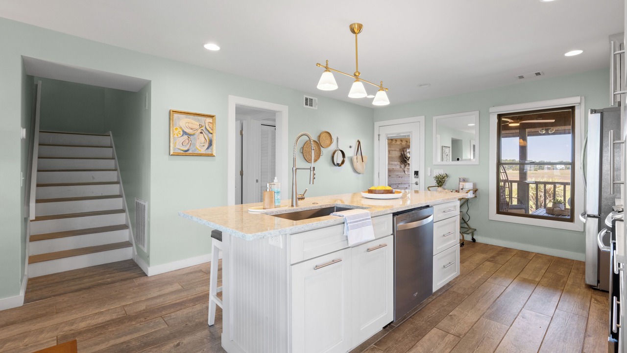 Photo of Kitchen in Oceanmarsh Subdivision