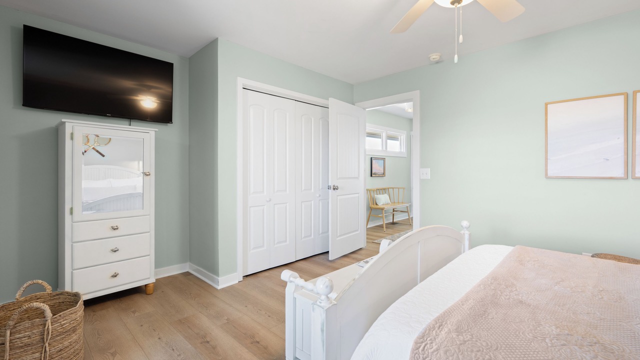 Photo of Bedroom in Oceanmarsh Subdivision