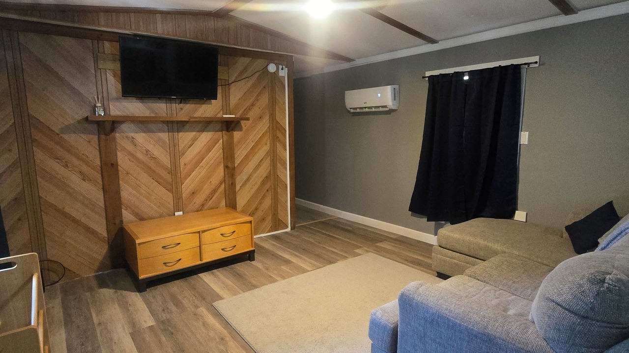 Photo of Livingroom in Seneca
