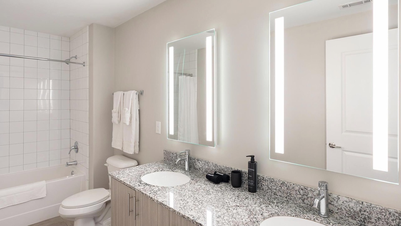 Photo of Bathroom in Yamacraw Village