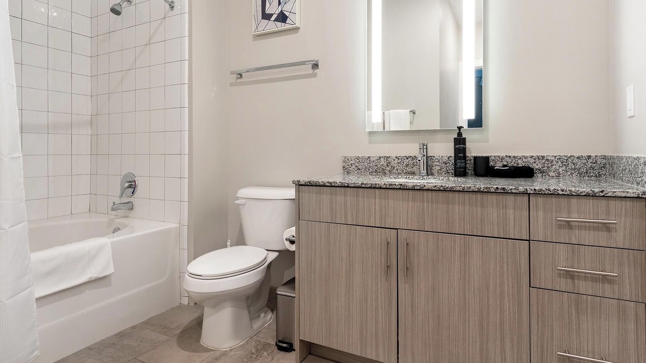 Photo of Bathroom in Yamacraw Village
