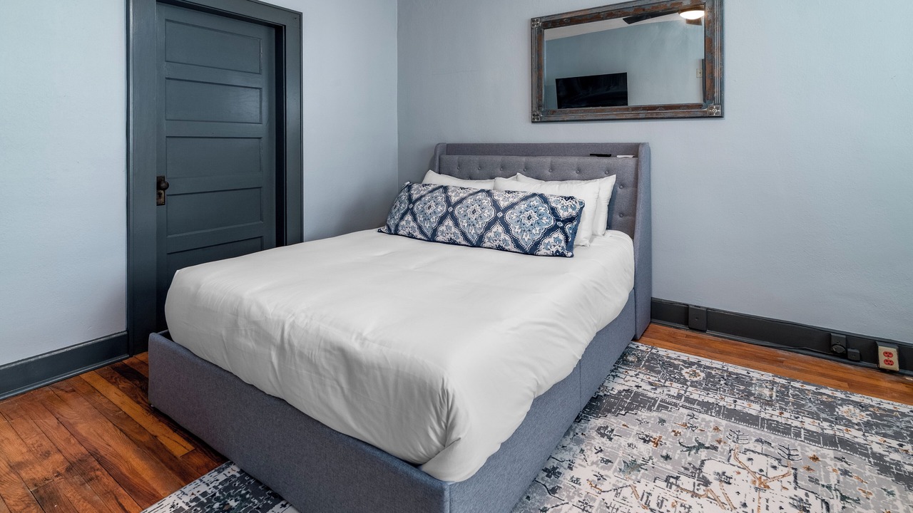 Photo of Bedroom in Jefferson City