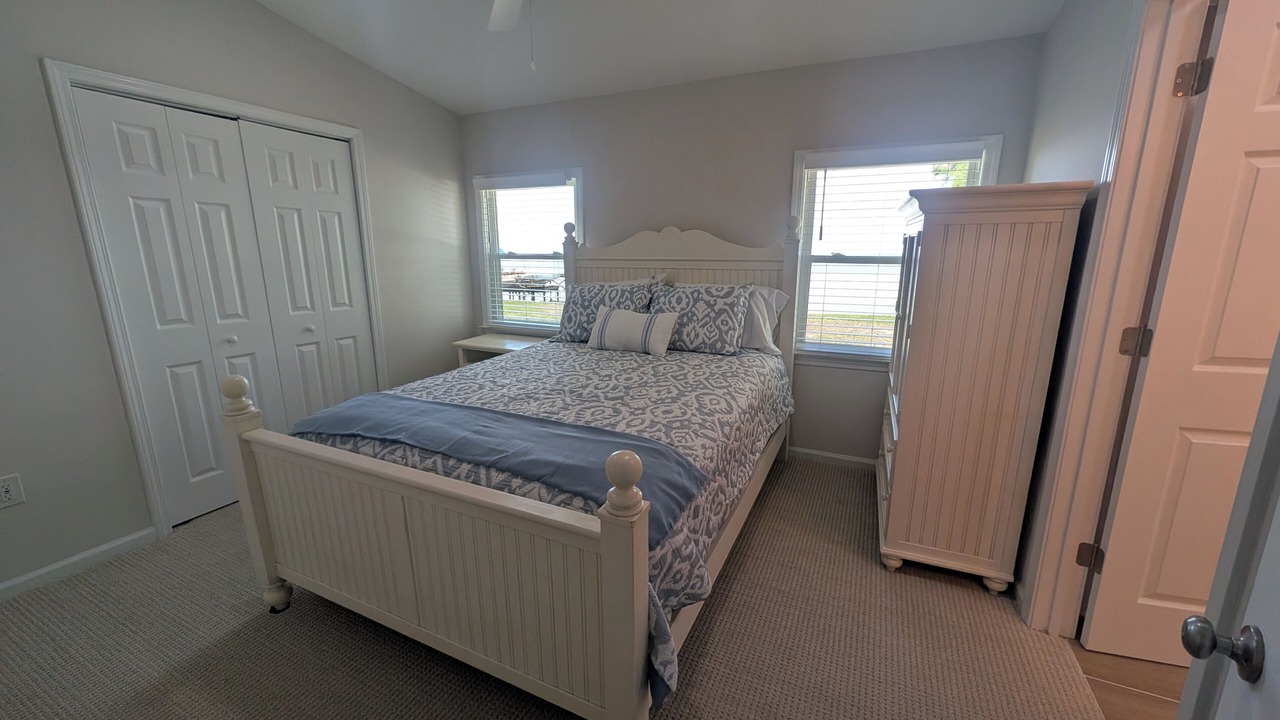 Photo of Bedroom in Lake Waccamaw
